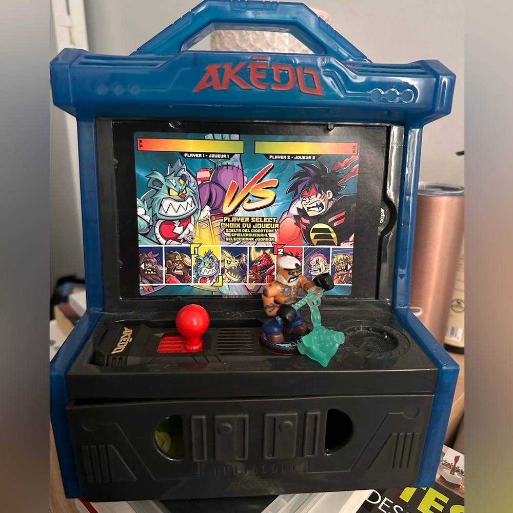 Akedo Box